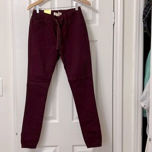 New burgundy casual stretch Jeans.